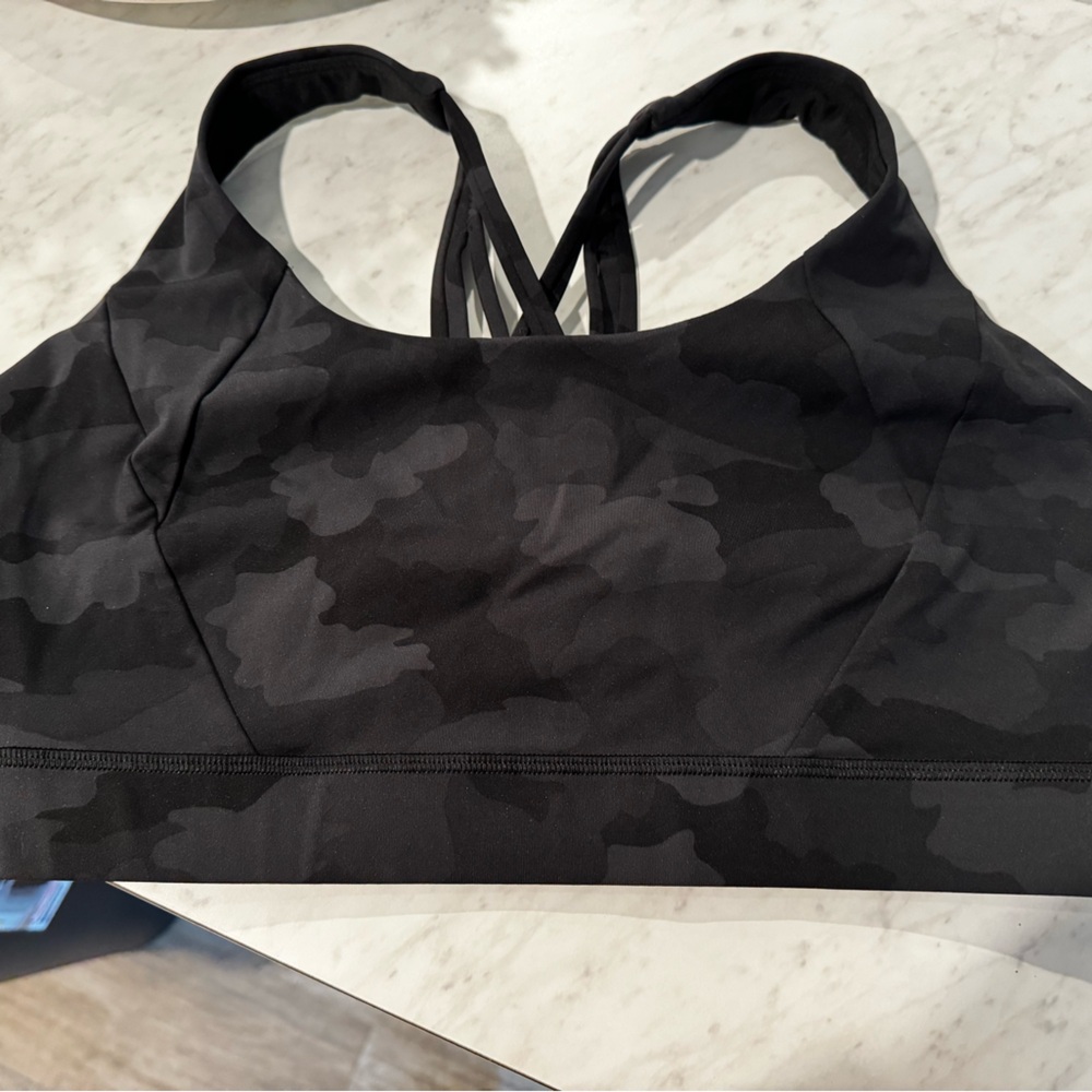 Lululemon sports bra size 14